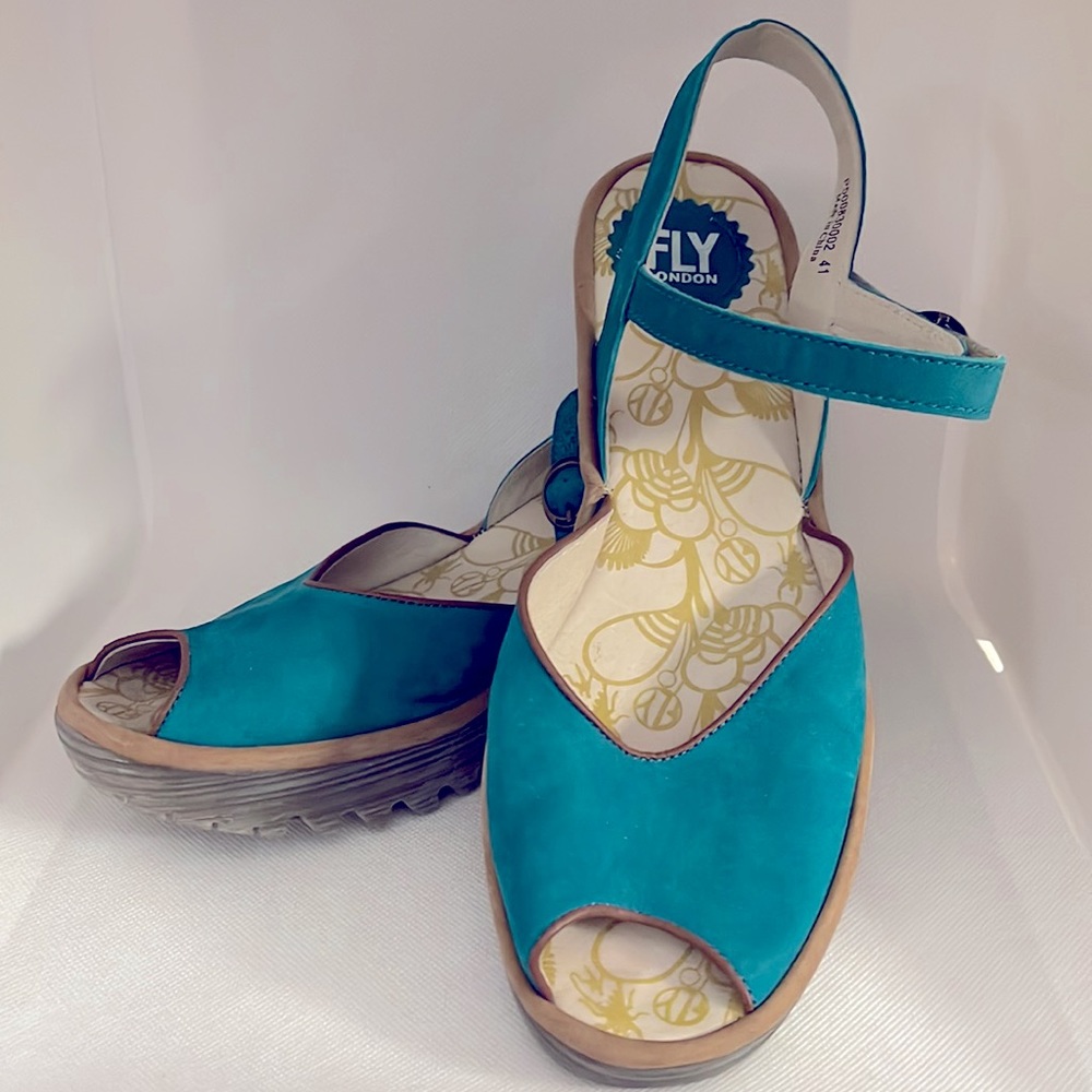 FLY London Yora Turquoise Leather Peep Toe Wedge Sandal Sz 10 - EUC